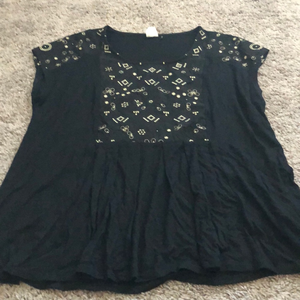 Embroider jersey knit tee